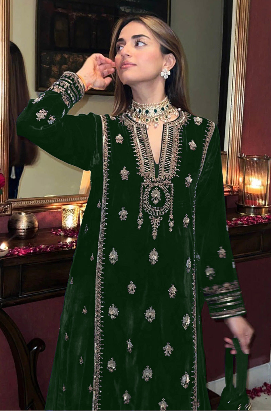 Festive Reception Green Color Velvet Fabric Salwar Kameez