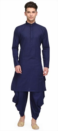 Blue color Kurta Pyjamas in Cotton fabric with Thread work : 1501719