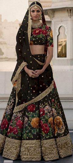 Wedding Black and Grey color Lehenga in Art Silk, Silk fabric with Border, Floral, Printed, Sequence, Thread work : 1507520