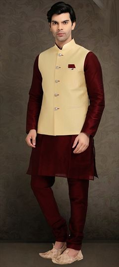 Red and Maroon color Kurta Pyjama with Jacket in Art Silk fabric with Thread work : 1533605