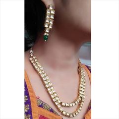 1537823: Green, White and Off White color Necklace in Metal Alloy studded with Beads, CZ Diamond, Kundan & Gold Rodium Polish
