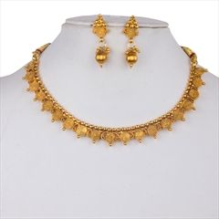 Gold color Necklace in Metal Alloy studded with Beads & Gold Rodium Polish : 1554738