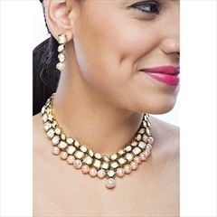1561861: White and Off White color Necklace in Metal Alloy studded with Kundan & Gold Rodium Polish