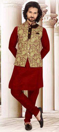 Red and Maroon color Kurta Pyjama with Jacket in Silk fabric with Printed work : 1566694