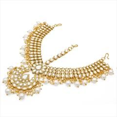 White and Off White color Mang Tikka in Metal Alloy studded with Beads, CZ Diamond & Gold Rodium Polish : 1567679