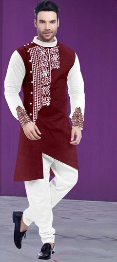 Red and Maroon color Kurta Pyjamas in Polyester Silk fabric with Digital Print work : 1571957