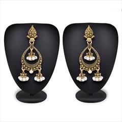 White and Off White color Earrings in Metal Alloy studded with Kundan, Pearl & Gold Rodium Polish : 1575539