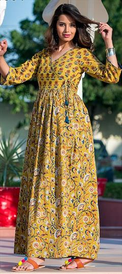 Party Wear Yellow color Gown in Muslin fabric with Digital Print work : 1578196