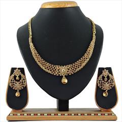 Gold color Necklace in Metal Alloy studded with CZ Diamond & Gold Rodium Polish : 1590705