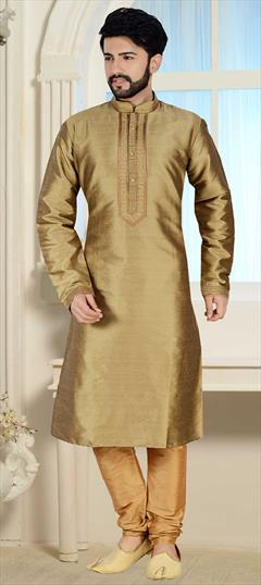 Gold color Kurta Pyjamas in Dupion Silk fabric with Thread work : 1599022