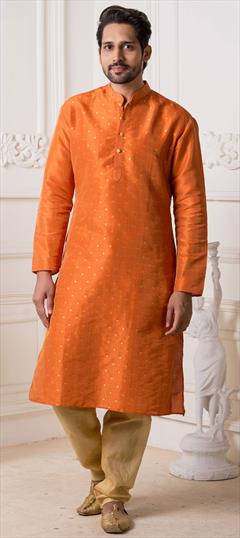 Orange color Kurta Pyjamas in Mulberry Silk fabric with Thread work : 1608980
