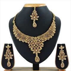 Gold color Necklace in Metal Alloy studded with CZ Diamond & Gold Rodium Polish : 1609999