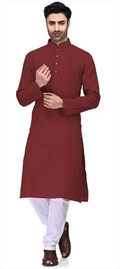 Red and Maroon color Kurta Pyjamas in Cotton fabric with Thread work : 1620292