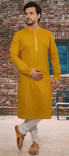 Yellow color Kurta Pyjamas in Cotton fabric with Thread work : 1626706