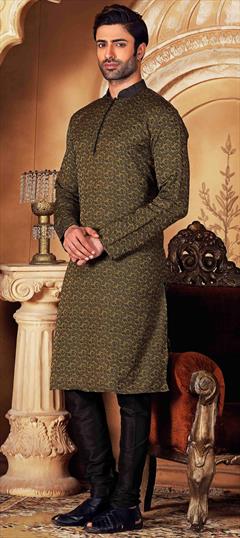 Gold color Kurta Pyjamas in Jacquard fabric with Thread work : 1638136