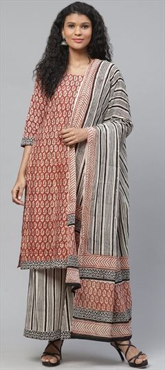 Casual Beige and Brown color Salwar Kameez in Cotton fabric with Straight Printed work : 1658223