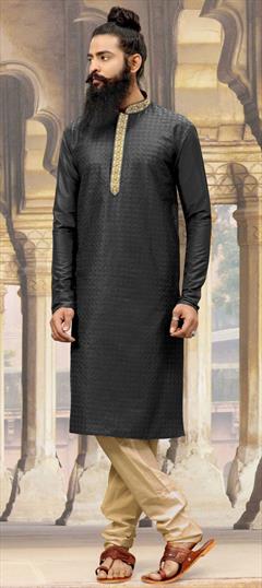 Black and Grey color Kurta Pyjamas in Dupion Silk fabric with Thread work : 1658604
