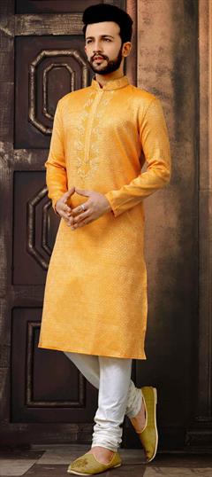 Orange color Kurta Pyjamas in Jacquard fabric with Thread work : 1658652