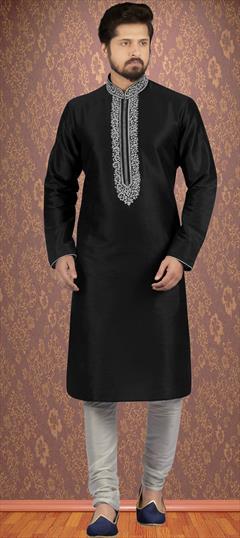 Black and Grey color Kurta Pyjamas in Dupion Silk fabric with Embroidered, Thread work : 1664093