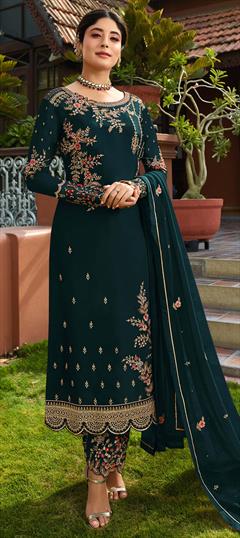 Bollywood Green color Salwar Kameez in Faux Georgette fabric with Pakistani, Straight Embroidered, Stone, Thread, Zari work : 1666490