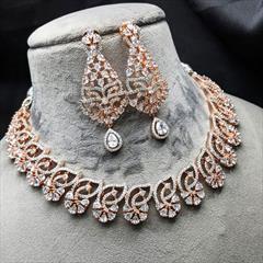 White and Off White color Necklace in Metal Alloy studded with Austrian diamond & Gold Rodium Polish : 1671272