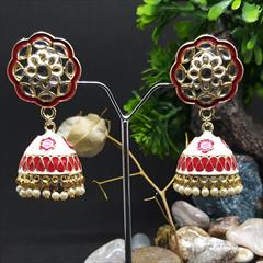 Multicolor color Earrings in Metal Alloy studded with Pearl & Gold Rodium Polish : 1672192