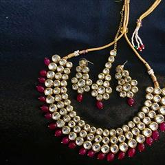 Red and Maroon color Necklace in Metal Alloy studded with Kundan & Gold Rodium Polish : 1672248