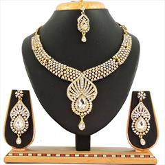 White and Off White color Necklace in Copper, Metal Alloy studded with CZ Diamond & Gold Rodium Polish : 1688925