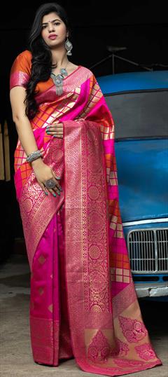 Traditional Pink and Majenta color Saree in Banarasi Silk, Silk fabric with South Weaving work : 1689460