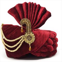 Red and Maroon color Turban in Velvet fabric with Broches work : 1689825
