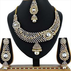 White and Off White color Necklace in Copper, Metal Alloy studded with CZ Diamond & Gold Rodium Polish : 1689839