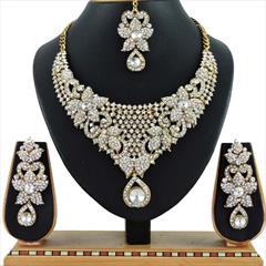 White and Off White color Necklace in Copper, Metal Alloy studded with CZ Diamond & Gold Rodium Polish : 1690165