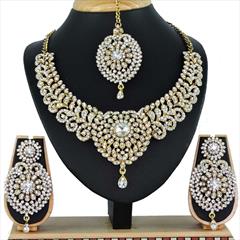 White and Off White color Necklace in Copper, Metal Alloy studded with CZ Diamond & Gold Rodium Polish : 1690243