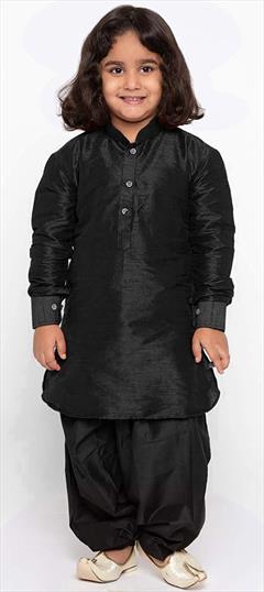 Black and Grey color Boys Kurta Pyjama in Dupion Silk fabric with Thread work : 1690334