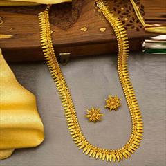 Gold color Necklace in Metal Alloy studded with Pearl & Gold Rodium Polish : 1690378