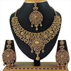 Gold color Necklace in Copper, Metal Alloy studded with CZ Diamond & Gold Rodium Polish : 1692830