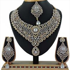 White and Off White color Necklace in Copper, Metal Alloy studded with CZ Diamond & Gold Rodium Polish : 1692943