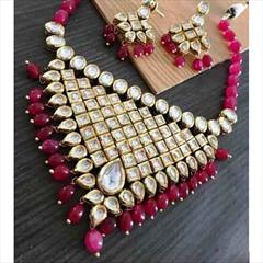 Pink and Majenta color Necklace in Metal Alloy studded with Kundan & Gold Rodium Polish : 1694855