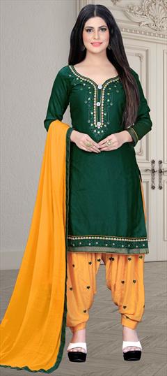 Party Wear Green color Salwar Kameez in Silk, Silk cotton fabric with Patiala Embroidered, Resham, Thread work : 1695710