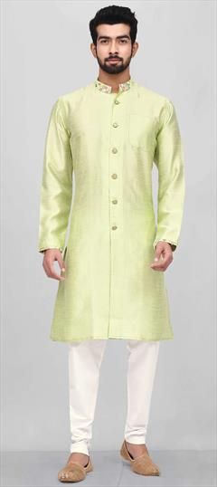 Green color Kurta Pyjamas in Dupion Silk fabric with Thread work : 1697078