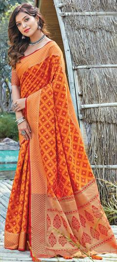 Traditional Orange color Saree in Patola Silk, Silk fabric with South Weaving work : 1697392
