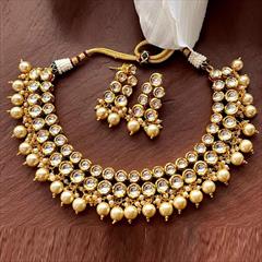 Beige and Brown color Necklace in Metal Alloy studded with Kundan & Gold Rodium Polish : 1700333