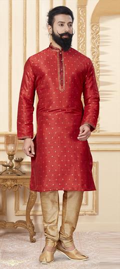 Red and Maroon color Kurta Pyjamas in Art Silk fabric with Thread work : 1710296