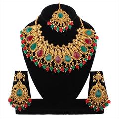 Green, Red and Maroon color Necklace in Metal Alloy studded with Austrian diamond, Kundan & Gold Rodium Polish : 1713115