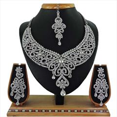 White and Off White color Necklace in Metal Alloy studded with CZ Diamond & Silver Rodium Polish : 1723058