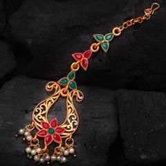 Multicolor color Mang Tikka in Metal Alloy studded with Kundan, Pearl & Gold Rodium Polish : 1726860
