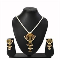 Gold color Pendant in Metal Alloy studded with Pearl & Gold Rodium Polish : 1728122