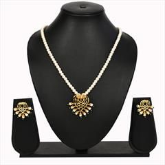 Gold color Pendant in Metal Alloy studded with Pearl & Gold Rodium Polish : 1728129