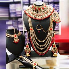 Red and Maroon color Bridal Jewelry in Metal Alloy studded with Beads & Gold Rodium Polish : 1728907
