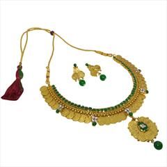 Green color Necklace in Metal Alloy studded with Austrian diamond, Kundan & Gold Rodium Polish : 1730159